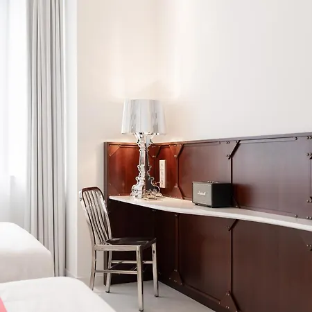 Ruby Ella Hotel Cologne By Ihg-3